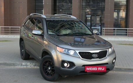 KIA Sorento II рестайлинг, 2010 год, 980 000 рублей, 2 фотография