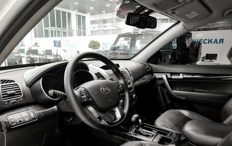 KIA Sorento II рестайлинг, 2017 год, 1 644 000 рублей, 20 фотография
