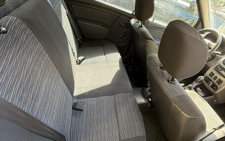 Renault Logan I, 2011 год, 330 000 рублей, 2 фотография