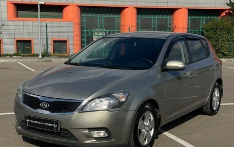 KIA cee'd I рестайлинг, 2010 год, 685 000 рублей, 2 фотография