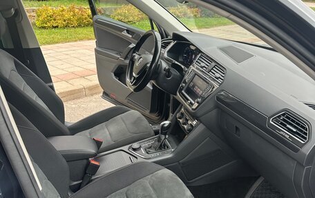 Volkswagen Tiguan II, 2017 год, 2 350 000 рублей, 6 фотография
