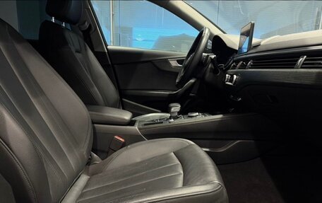 Audi A4, 2018 год, 2 650 000 рублей, 16 фотография