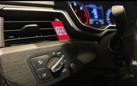 Audi A4, 2018 год, 2 650 000 рублей, 12 фотография