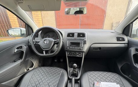 Volkswagen Polo VI (EU Market), 2017 год, 950 000 рублей, 6 фотография