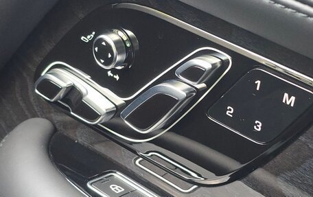 Land Rover Range Rover IV рестайлинг, 2021 год, 12 500 000 рублей, 24 фотография