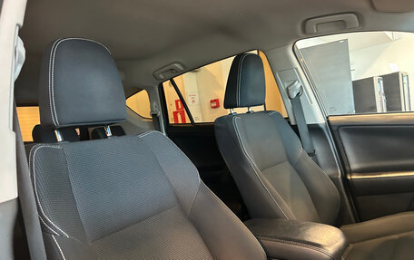 Toyota RAV4, 2018 год, 2 350 000 рублей, 26 фотография