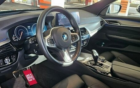BMW 6 серия, 2019 год, 4 850 000 рублей, 3 фотография