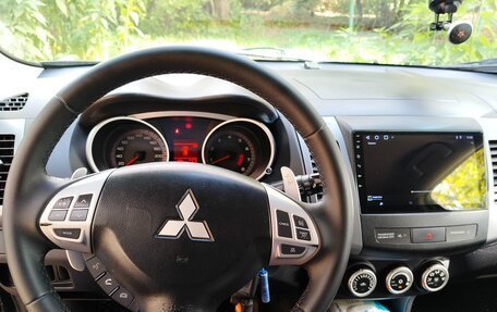 Mitsubishi Outlander III рестайлинг 3, 2008 год, 1 250 000 рублей, 2 фотография