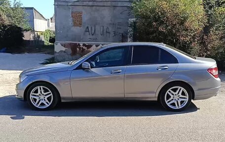 Mercedes-Benz C-Класс, 2010 год, 1 100 000 рублей, 9 фотография