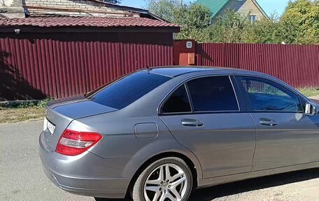 Mercedes-Benz C-Класс, 2010 год, 1 100 000 рублей, 2 фотография
