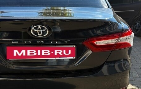 Toyota Camry, 2018 год, 2 250 000 рублей, 11 фотография