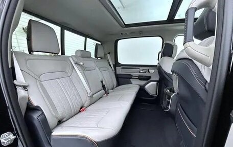 Rambler 1500, 2025 год, 9 000 000 рублей, 14 фотография