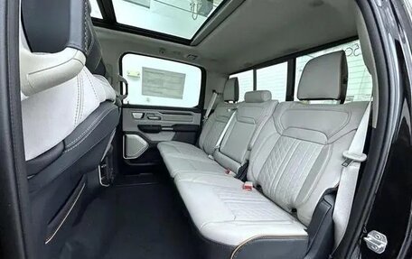 Rambler 1500, 2025 год, 9 000 000 рублей, 18 фотография