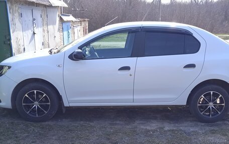 Renault Logan II, 2016 год, 750 000 рублей, 5 фотография