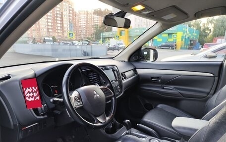 Mitsubishi Outlander III рестайлинг 3, 2012 год, 1 150 000 рублей, 6 фотография