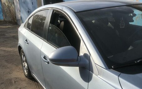 Chevrolet Cruze II, 2011 год, 650 000 рублей, 3 фотография