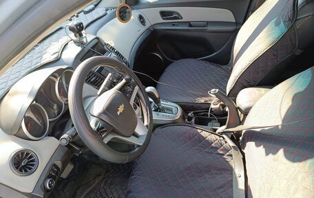 Chevrolet Cruze II, 2011 год, 650 000 рублей, 16 фотография