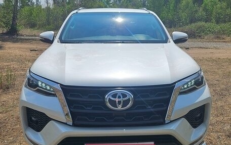 Toyota Fortuner II, 2020 год, 5 600 000 рублей, 1 фотография
