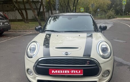 MINI Hatch, 2017 год, 1 999 000 рублей, 1 фотография