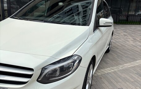 Mercedes-Benz B-Класс, 2015 год, 1 350 000 рублей, 3 фотография