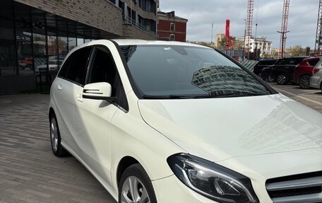 Mercedes-Benz B-Класс, 2015 год, 1 350 000 рублей, 20 фотография