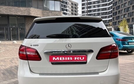 Mercedes-Benz B-Класс, 2015 год, 1 350 000 рублей, 24 фотография