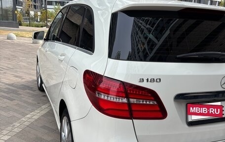 Mercedes-Benz B-Класс, 2015 год, 1 350 000 рублей, 23 фотография