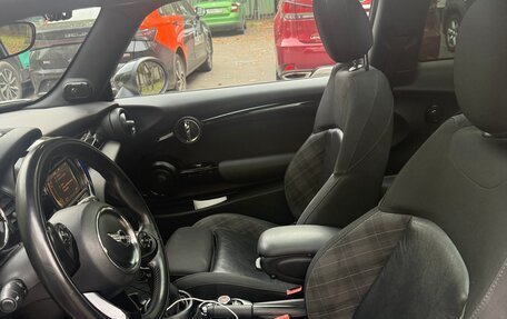 MINI Hatch, 2017 год, 1 999 000 рублей, 5 фотография