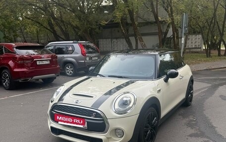 MINI Hatch, 2017 год, 1 999 000 рублей, 2 фотография