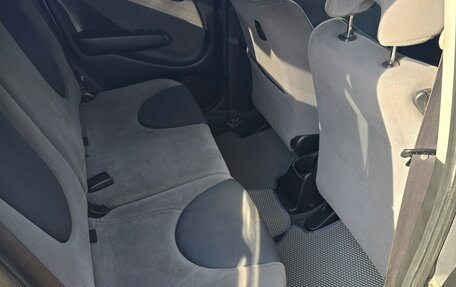 Honda Fit III, 2003 год, 390 000 рублей, 4 фотография