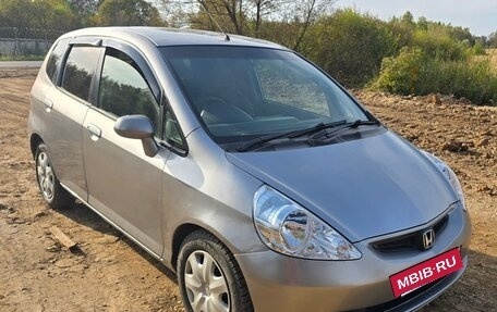 Honda Fit III, 2003 год, 390 000 рублей, 2 фотография