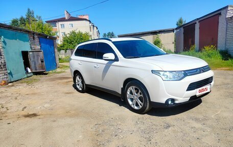 Mitsubishi Outlander III рестайлинг 3, 2012 год, 1 150 000 рублей, 19 фотография