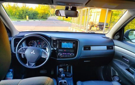 Mitsubishi Outlander III рестайлинг 3, 2012 год, 1 150 000 рублей, 31 фотография