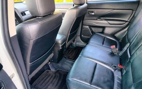 Mitsubishi Outlander III рестайлинг 3, 2012 год, 1 150 000 рублей, 34 фотография