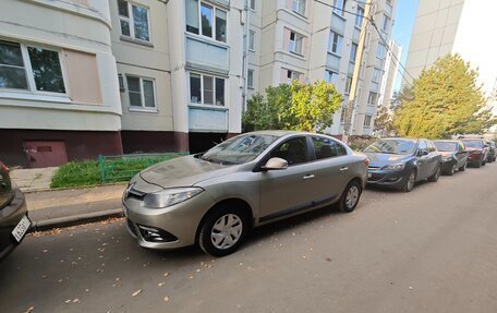 Renault Fluence I, 2013 год, 850 000 рублей, 2 фотография
