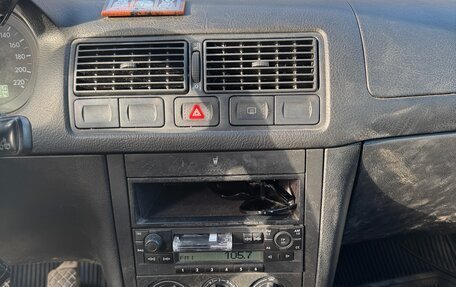 Volkswagen Golf IV, 1999 год, 410 000 рублей, 1 фотография