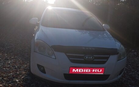 KIA cee'd I рестайлинг, 2009 год, 520 000 рублей, 1 фотография