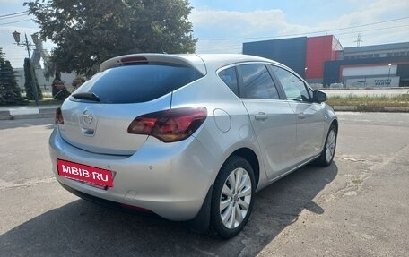 Opel Astra J, 2011 год, 750 000 рублей, 2 фотография