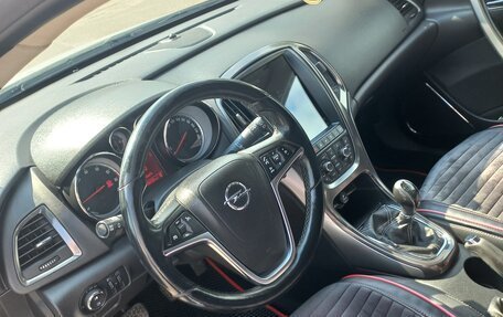Opel Astra J, 2011 год, 750 000 рублей, 9 фотография