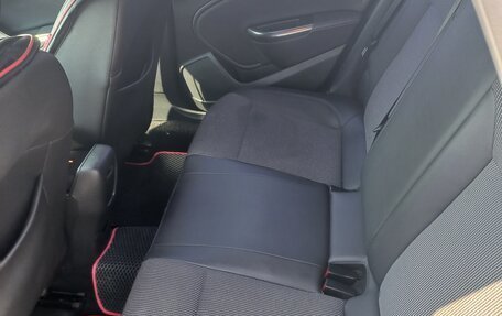 Opel Astra J, 2011 год, 750 000 рублей, 16 фотография
