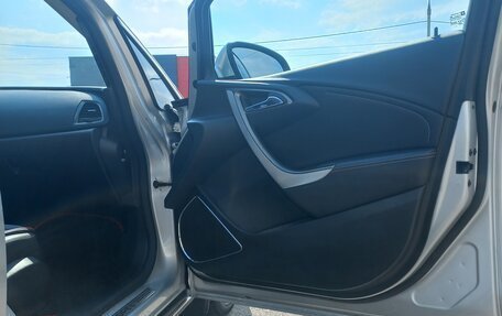 Opel Astra J, 2011 год, 750 000 рублей, 24 фотография