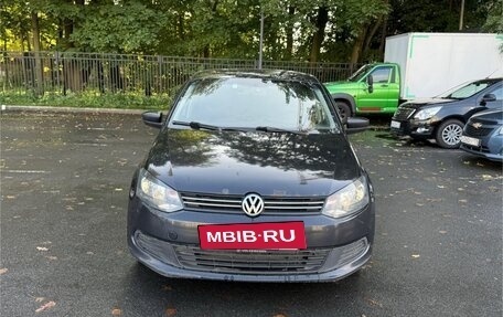 Volkswagen Polo VI (EU Market), 2013 год, 675 000 рублей, 2 фотография