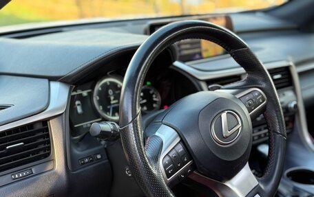 Lexus RX IV рестайлинг, 2018 год, 5 500 000 рублей, 9 фотография