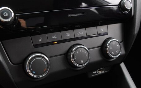 Skoda Octavia, 2020 год, 2 400 000 рублей, 14 фотография