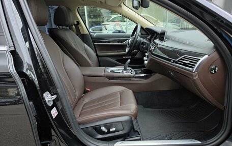 BMW 7 серия, 2017 год, 2 999 000 рублей, 24 фотография
