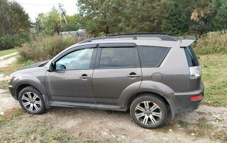 Mitsubishi Outlander III рестайлинг 3, 2010 год, 1 485 000 рублей, 4 фотография