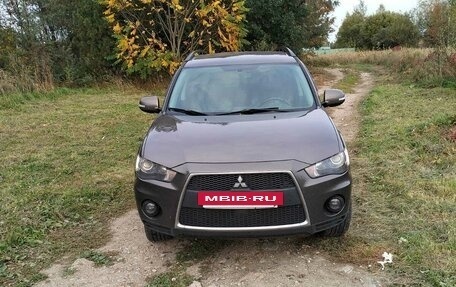 Mitsubishi Outlander III рестайлинг 3, 2010 год, 1 485 000 рублей, 3 фотография