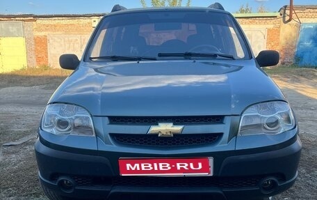 Chevrolet Niva I рестайлинг, 2009 год, 380 000 рублей, 1 фотография