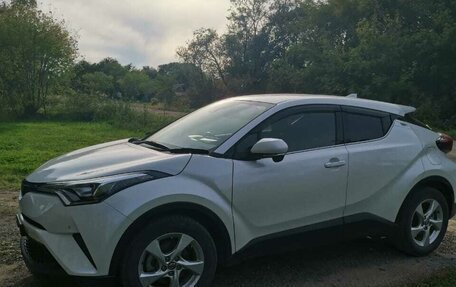 Toyota C-HR I рестайлинг, 2018 год, 1 800 000 рублей, 14 фотография