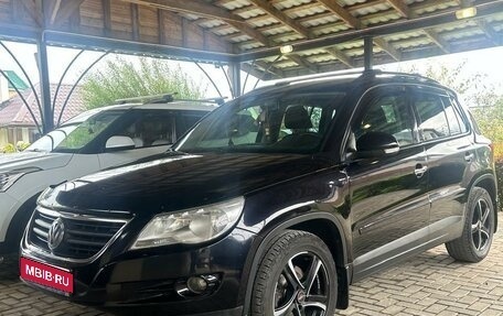 Volkswagen Tiguan I, 2008 год, 730 000 рублей, 1 фотография